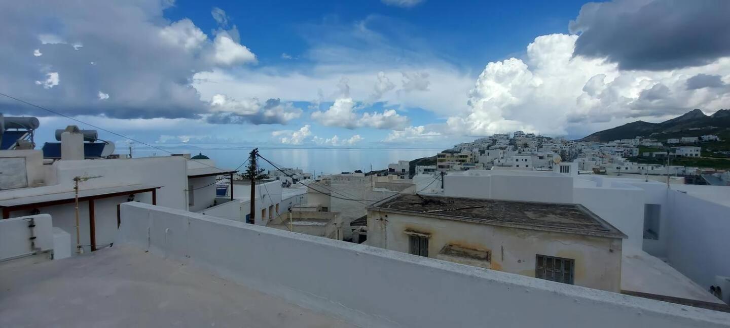 Castlevania- Traditional House In The Castle Naxos City Exterior photo